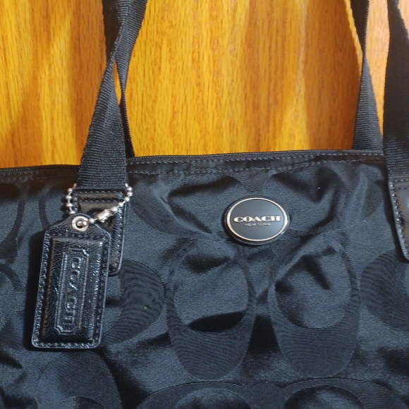 Coach Black Nylon Fabric & Patent Leather Large Diaper/Baby Bag EUC - Picture 2 of 8